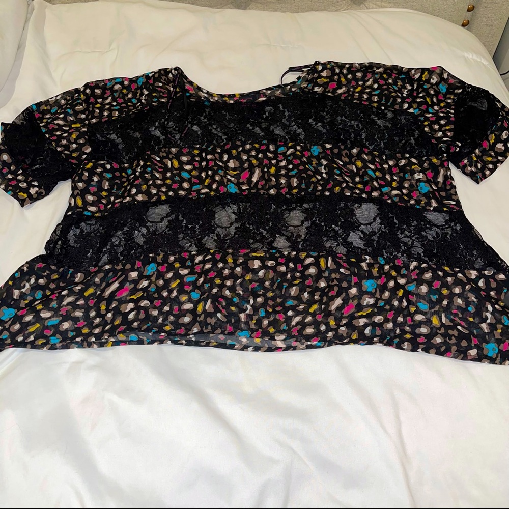 4/$10 ⚡️ Colorful Leopard Printed Black Lace Top